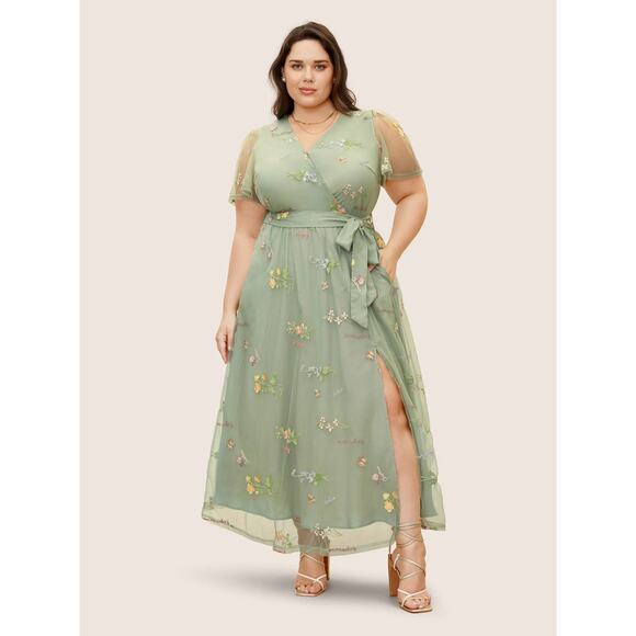 Plus Size 2X 18 - 20  BloomChic Embroidered Floral Mesh Maxi Dress Pockets - Picture 1 of 4